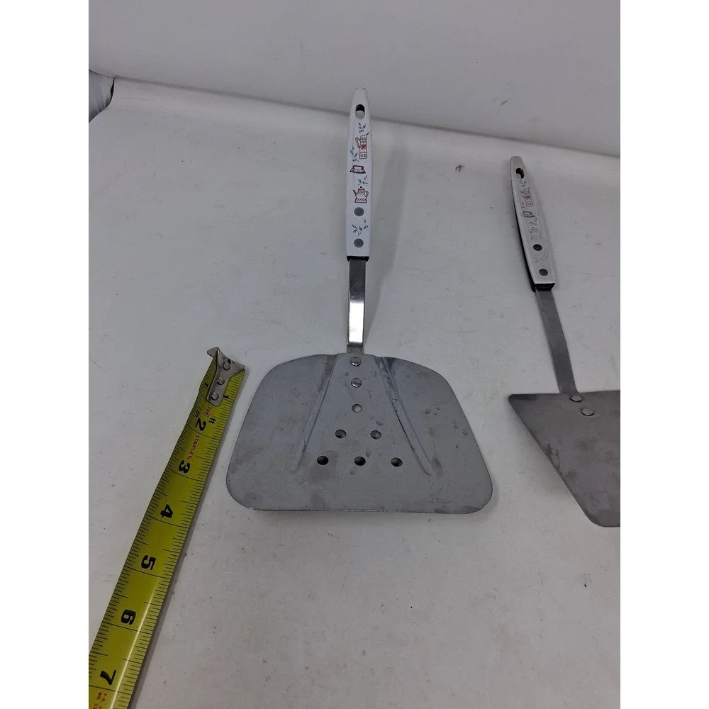 Vintage Stainless Steel Spatula Set Retro Teapot Pattern White Handles 2 Piece O